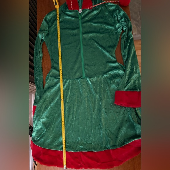 NWT Green & Red Sassy Elf Santa Costume Set - Picture 9 of 10